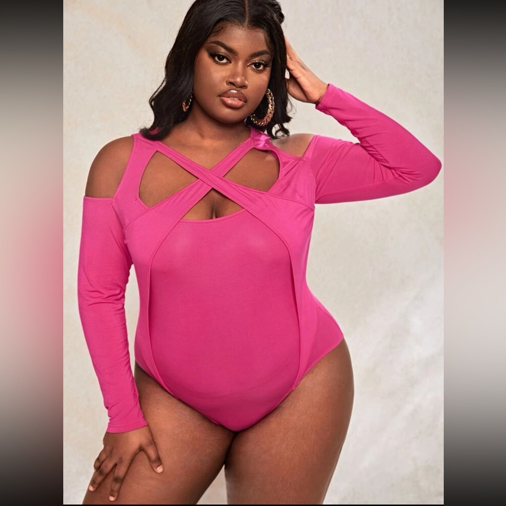 SHEIN Plus Criss Cross Cut Out Bodysuit Pink Size 1XL